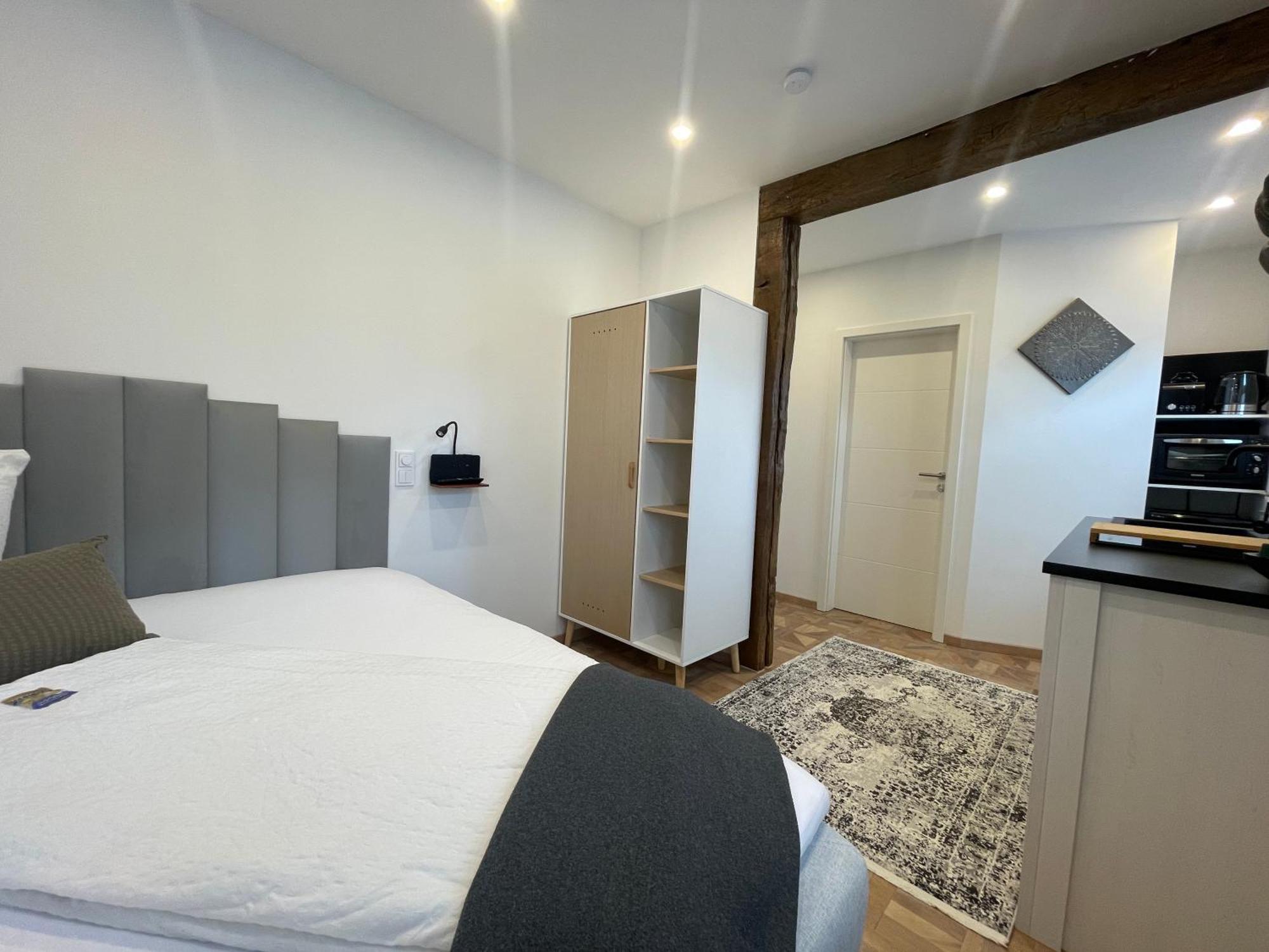 Apartments Im Chateau D'Esprit Höhr-Grenzhausen Exteriör bild